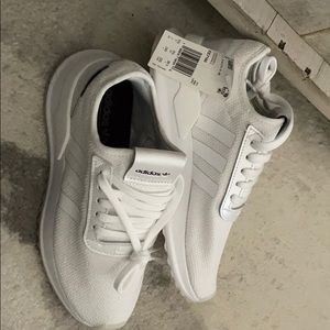 Brand New Women’s Adidas U Path Runs (size 7)